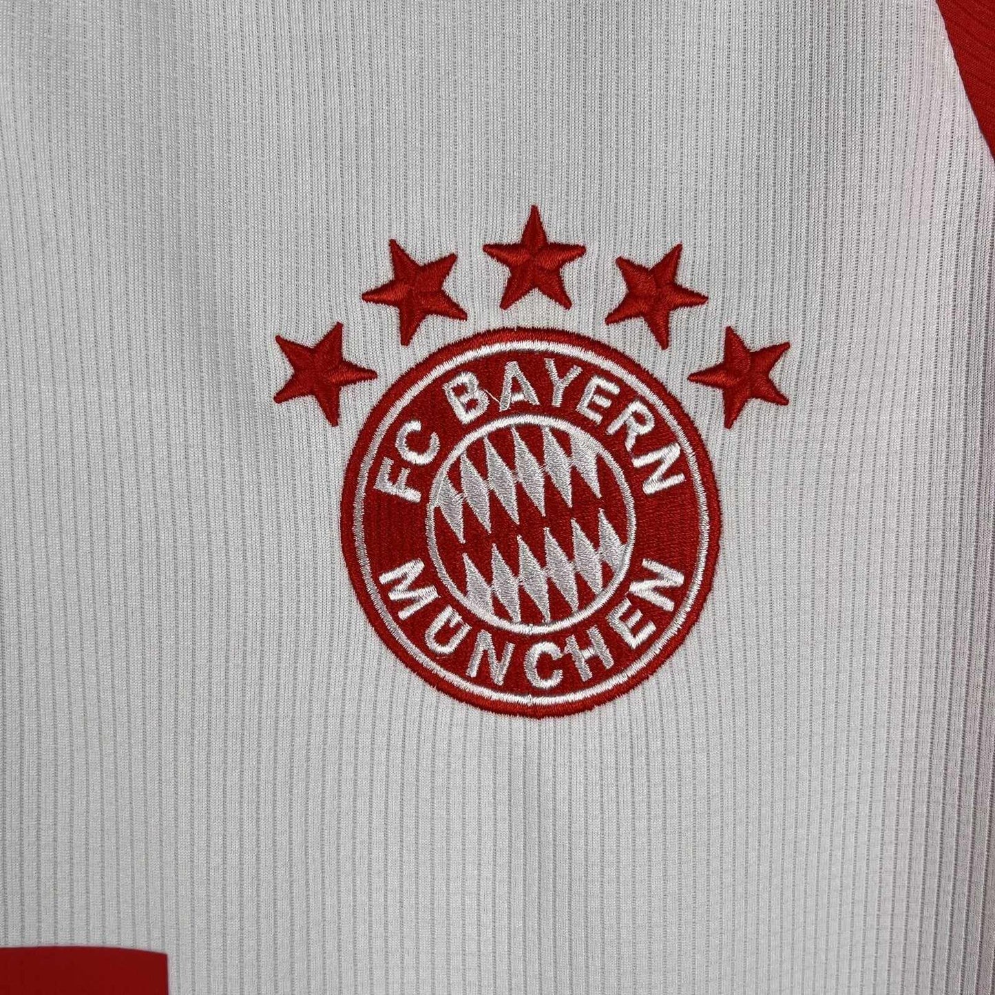 Camisola Bayern Munique Principal 23/24
